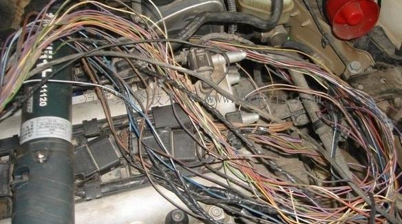 【汽車線路維修檢查技巧】圖1