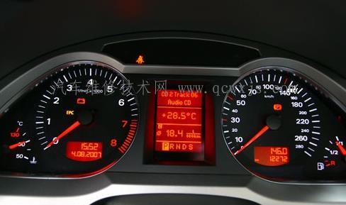 奧迪A6L儀表板上廢氣排放報(bào)警燈點(diǎn)亮的維修方法