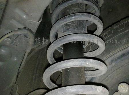 汽車跑偏怎么辦 汽車跑偏怎么辦