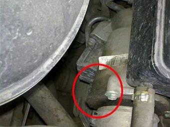 檢查發動機機油漏油方法