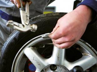 【汽車(chē)前輪擺振（搖擺振動(dòng)）故障維修】圖3