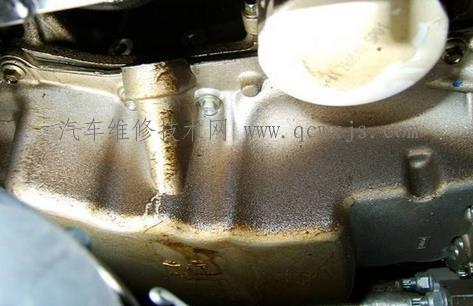 發動機“燒”機油的40個原因