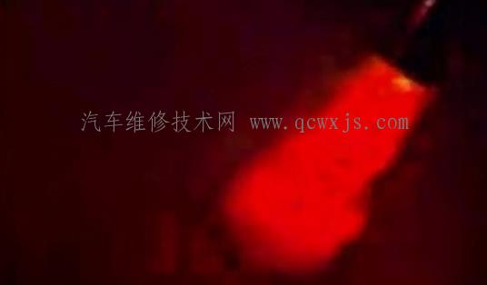 排氣管放炮的原因和排除方法