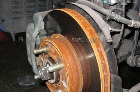 【剎車盤生銹有問題嗎?怎么辦】圖3
