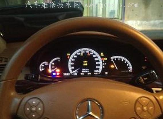 奔馳W221 S350更換機油保養燈歸零方法
