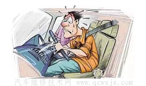 汽車開空調剎車踩著硬怎么回事