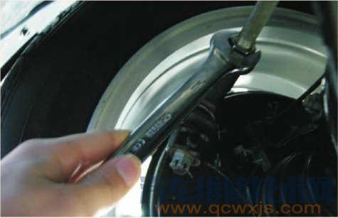 【開口扳手的使用方法和注意事項】圖2