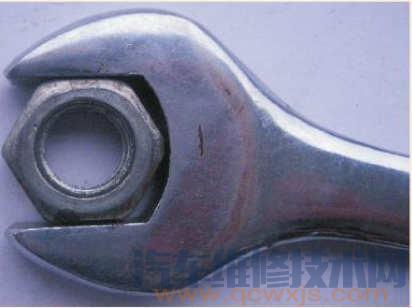 【開口扳手的使用方法和注意事項】圖4