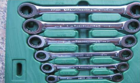 【梅花棘輪扳手為什么比棘輪套筒扳手好用】圖1