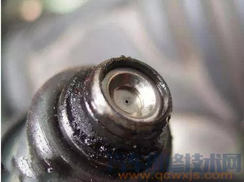 【換完機油發動機聲音反而比原來大，是什么原因】圖4