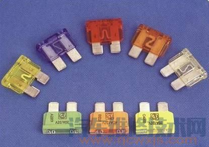 汽車保險絲的顏色各代表什么意思 可以互換嗎
