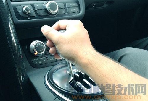 【手動變速器異響的原因判斷和維修措施】圖2