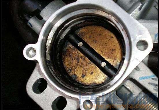 【節(jié)氣門多久清洗一次,節(jié)氣門臟了有什么表現(xiàn) 如何判斷節(jié)氣門臟了】圖3