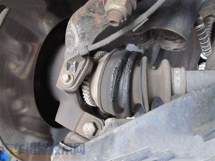 汽車內外球籠壞了的判斷方法