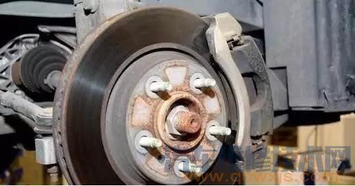 【車輪有異響怎么回事 輪胎異響有那些原因】圖3