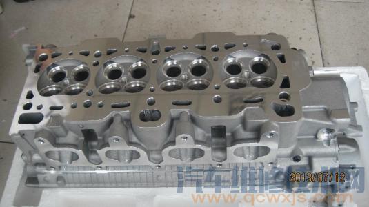 【氣缸蓋的拆裝檢查和安裝】圖4