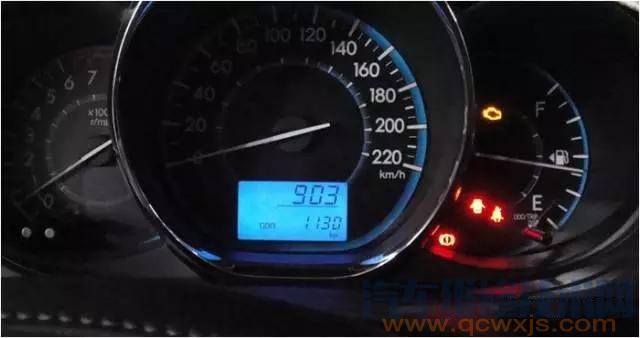 豐田新威馳發動機故障燈亮發動機不好打火故障