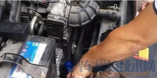 【發(fā)動機皮帶異響原因和解決方法】圖2