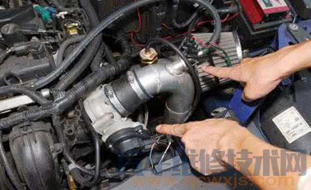 【什么叫發(fā)動機加速不良,發(fā)動機加速不良如何排除】圖3