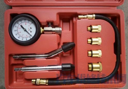 用氣缸壓力表檢測發(fā)動機(jī)氣缸壓縮壓力