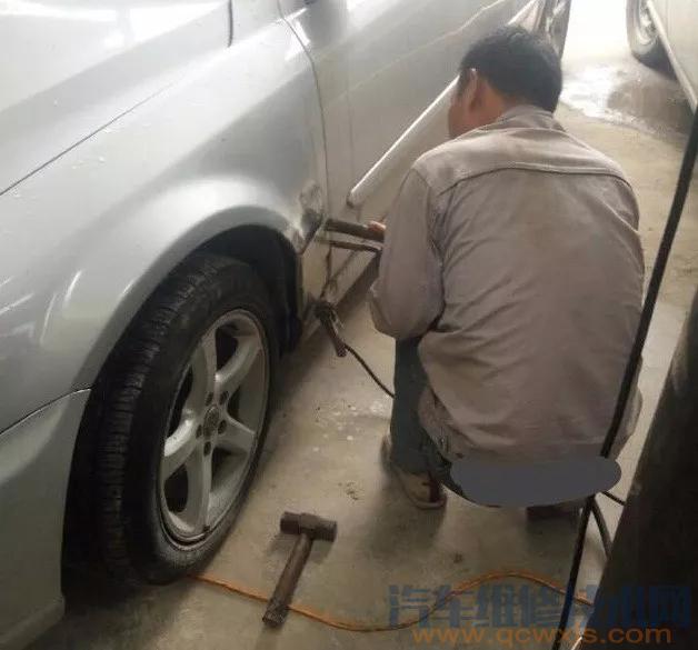 【車身裙邊生銹腐蝕嚴重怎么處理?看看鈑金噴漆師傅是如何修補的】圖2