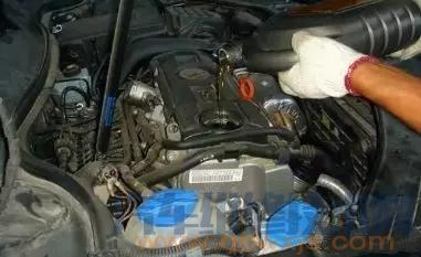 【發動機噪音大的原因 發動機噪音大怎么解決】圖3