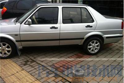 汽油濾清器堵塞導致汽車加速無力維修案例