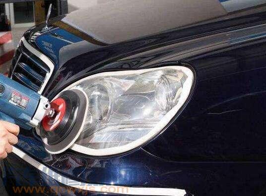 【汽車大燈黃了怎么辦 ，告訴你大燈罩變黃最簡(jiǎn)單的處理方法】圖4