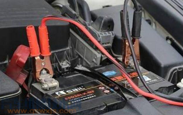 【汽車電瓶壽命短是什么原因？如何避免汽車電瓶虧電損壞】圖4
