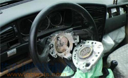 安全氣囊拆裝注意事項