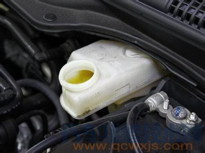 汽車剎車油多久換一次?看看老司機怎么說