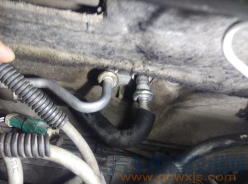 【汽車空調(diào)膨脹閥拆裝步驟】圖1
