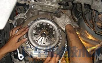 離合器壞了有什么表現(xiàn)癥狀 離合器壞了怎么辦