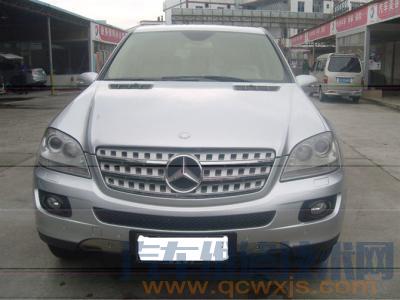 打方向盤轉彎時前軸有異響(奔馳ML350)