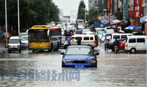 行駛中汽車(chē)發(fā)動(dòng)機(jī)進(jìn)水怎么辦