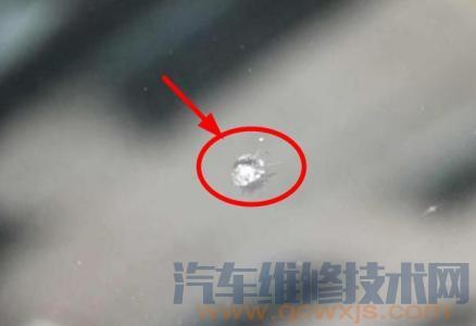 自己修補(bǔ)擋風(fēng)玻璃小裂痕方法