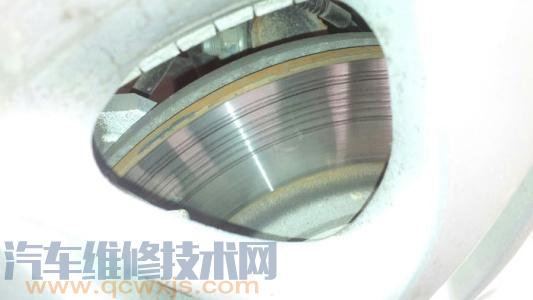 【剎車盤有凹槽怎么處理 剎車盤凹槽需要更換嗎】圖3