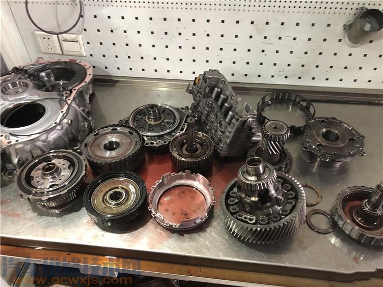 途觀變速箱異響故障 自動變速箱解體拆解(圖解) 途觀變速箱異響故障 自動變速箱解體拆解(圖解)