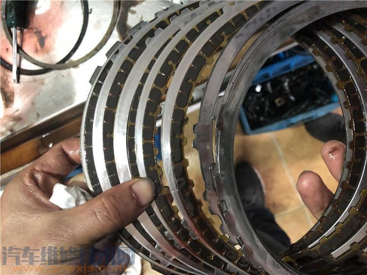 途觀變速箱異響故障 自動變速箱解體拆解(圖解) 途觀變速箱異響故障 自動變速箱解體拆解(圖解)