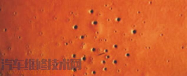 汽車噴漆有針刺狀小孔的原因以及解決方法