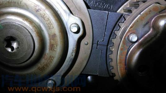雪佛蘭科魯茲11款1.8正時皮帶校對方法