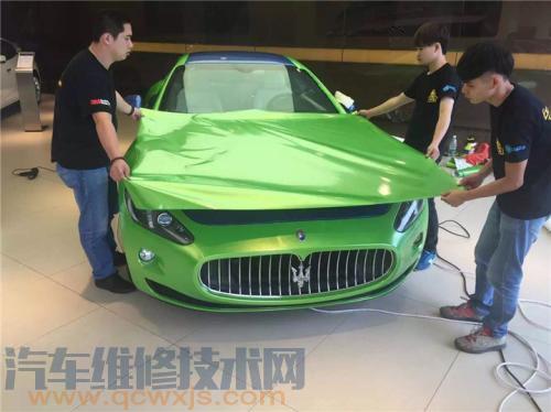 汽車貼膜的方法和步驟