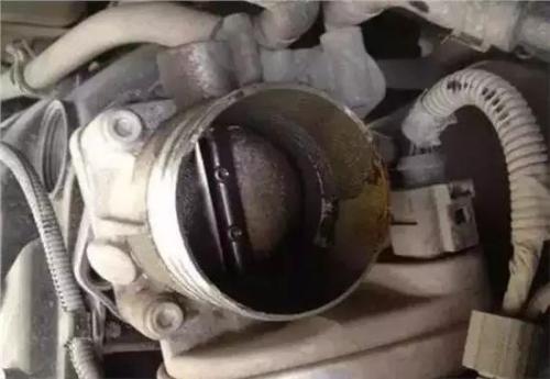 【發(fā)動(dòng)機(jī)動(dòng)力部分損失指示燈亮是什么原因情況】圖4