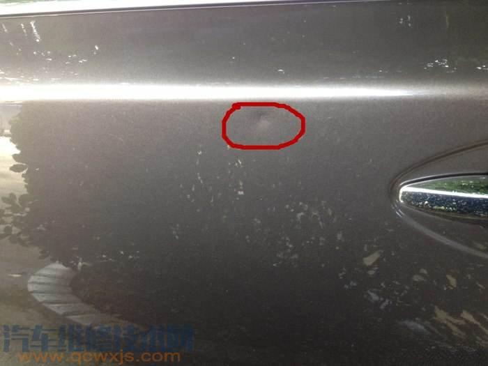 車門有個小凹坑怎么辦？ 車門小坑修復處理技巧