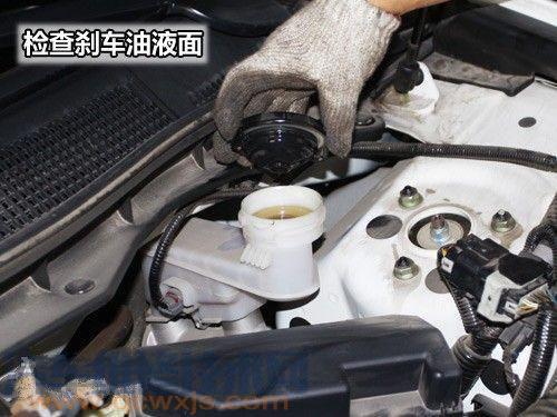 如何檢查汽車制動系統(tǒng) 汽車制動系統(tǒng)檢查技巧