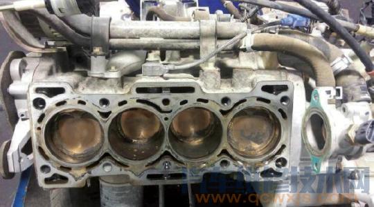 發動機拉缸現象、原因和故障排除