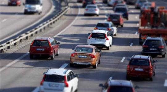 汽車行駛高速擺振現象、原因和故障排除