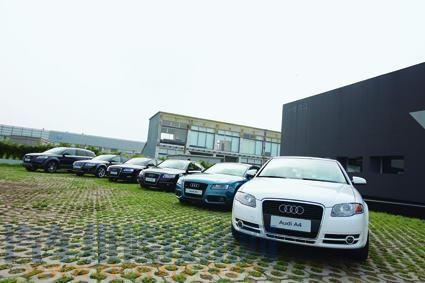 奧迪A6L/A8L/Q7后制動片的更換