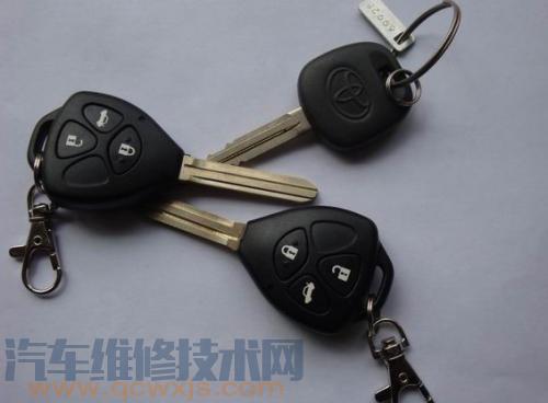 豐田凱美瑞主副鑰匙匹配清除