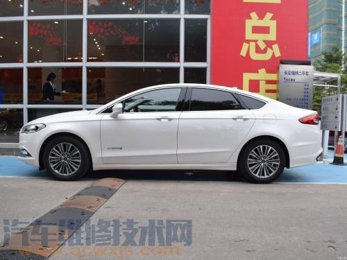 【長安福特蒙迪歐車門未關緊警告燈長亮故障維修】圖1